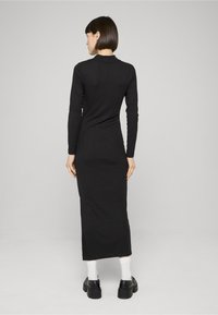 Urban Classics LONGLSEEVE MOCKNECK - Etuikleid - black