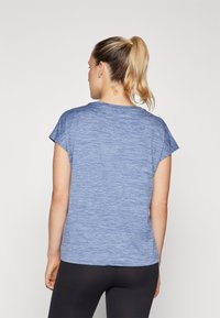 ONLY Play ONPAUB-CORE LIFE ON SS LOOSE BAT TEE - T-Shirt sport - vintage indigo