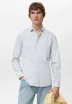 Hemd - modrá obloha