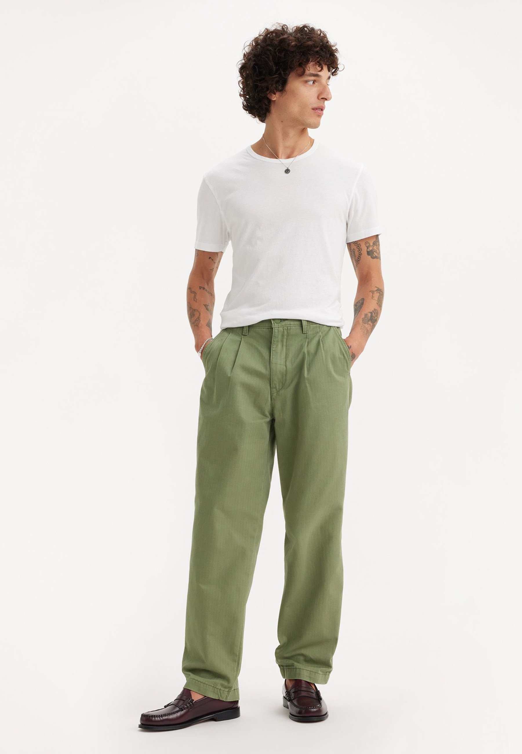 Levi's® XX CHINO LOOSE STRAIGHT PLEATED PANTS - Chinos - four leaf