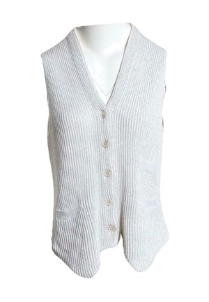 Gilet cardigan blanc en tricot sans manches avec un col en V, cinq boutons sur le devant et deux petites poches avant.