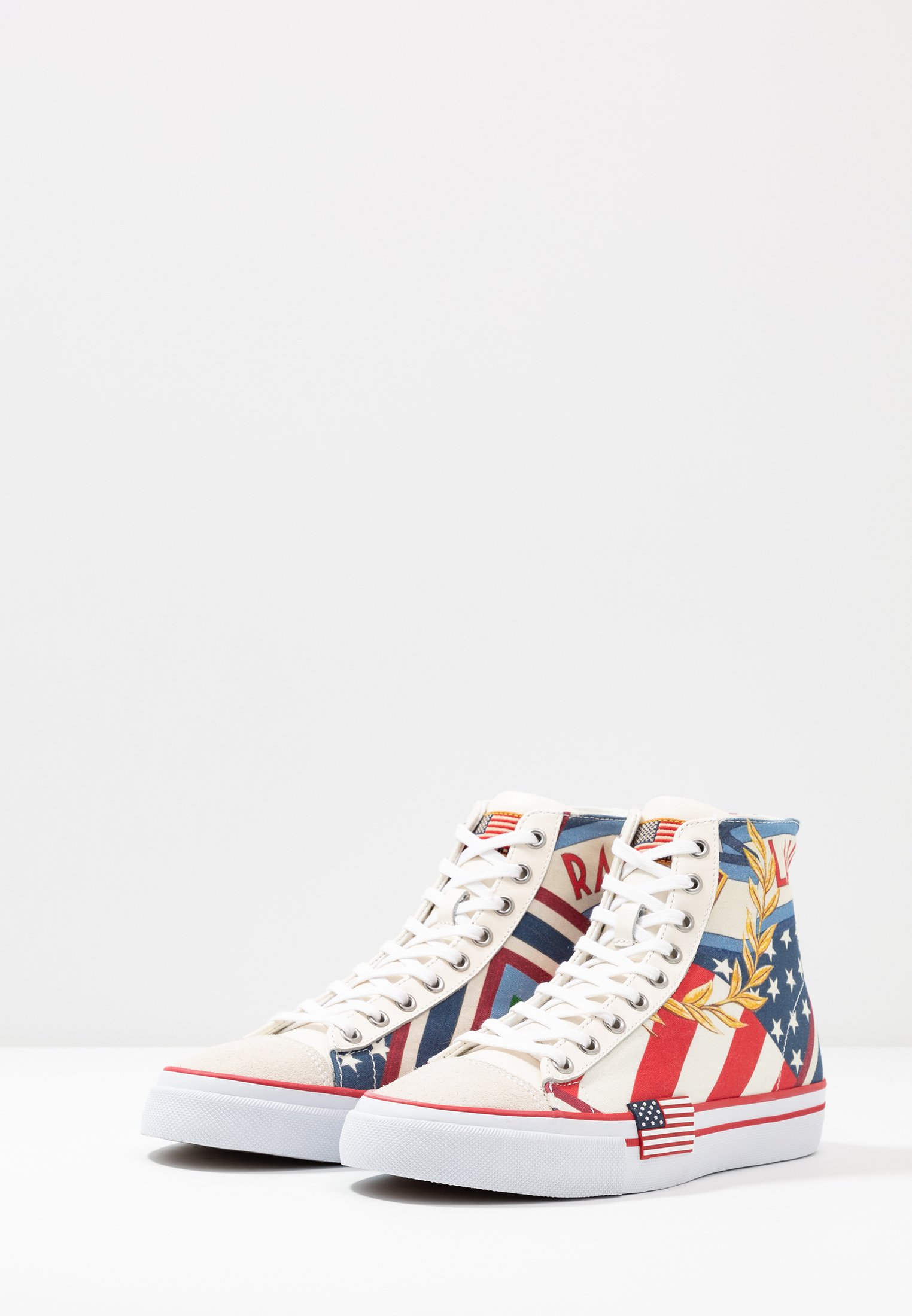 solomon chariots sneaker