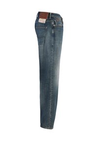 Μπλε τζιν παντελόνι με ίσια γραμμή, μεσαία μέση, πίσω τσέπες και δερμάτινο ταμπελάκι στο πίσω μέρος. Απαλή φθορά στο ύφασμα.