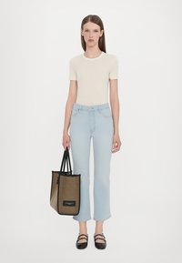 FRAME THE REBOOT CROP - Jeans bootcut - light blue