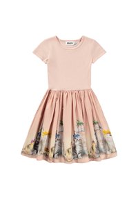 Svijetlo ružičasta pamučna haljina s kratkim rukavima. Pristajajući gornji dio i lepršava suknja s šarenim ilustracijama mačaka na rubu.