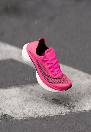 ENDORPHIN ELITE 2 UNISEX - Cestná bežecká obuv - shock/black