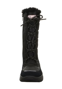 Černé sněhule s vysokým designem, měkkým koženým límcem, šněrováním na přední části s dekorativním prošitím a pevnou gumovou podrážkou.