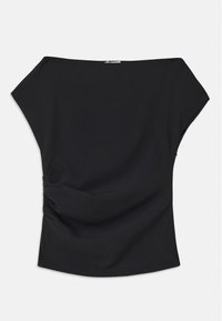 Top nero senza spalline con maniche corte, caratterizzato da dettagli arricciati sui lati e un tessuto liscio e elastico. Collo aperto con un discreto fermo.