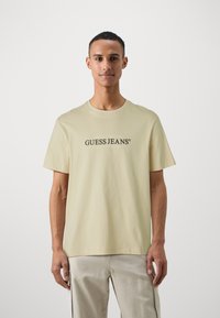 Guess Jeans AMERICAN TEE - Marškinėliai su spaudiniu - biscotti