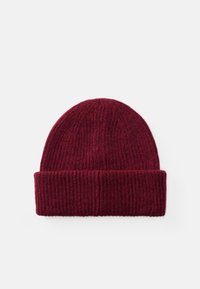 Gorro de malha borgonha com textura canelada e design de dobra na bainha. Feito de lã para proporcionar calor e conforto.