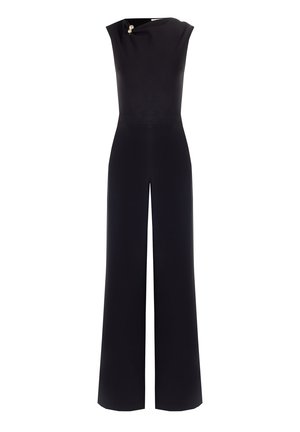 Schwarzer Overall mit tailliertem Oberteil, weitem Bein und einem drapierten Ausschnitt mit einem dekorativen goldenen Akzent an der Schulter.