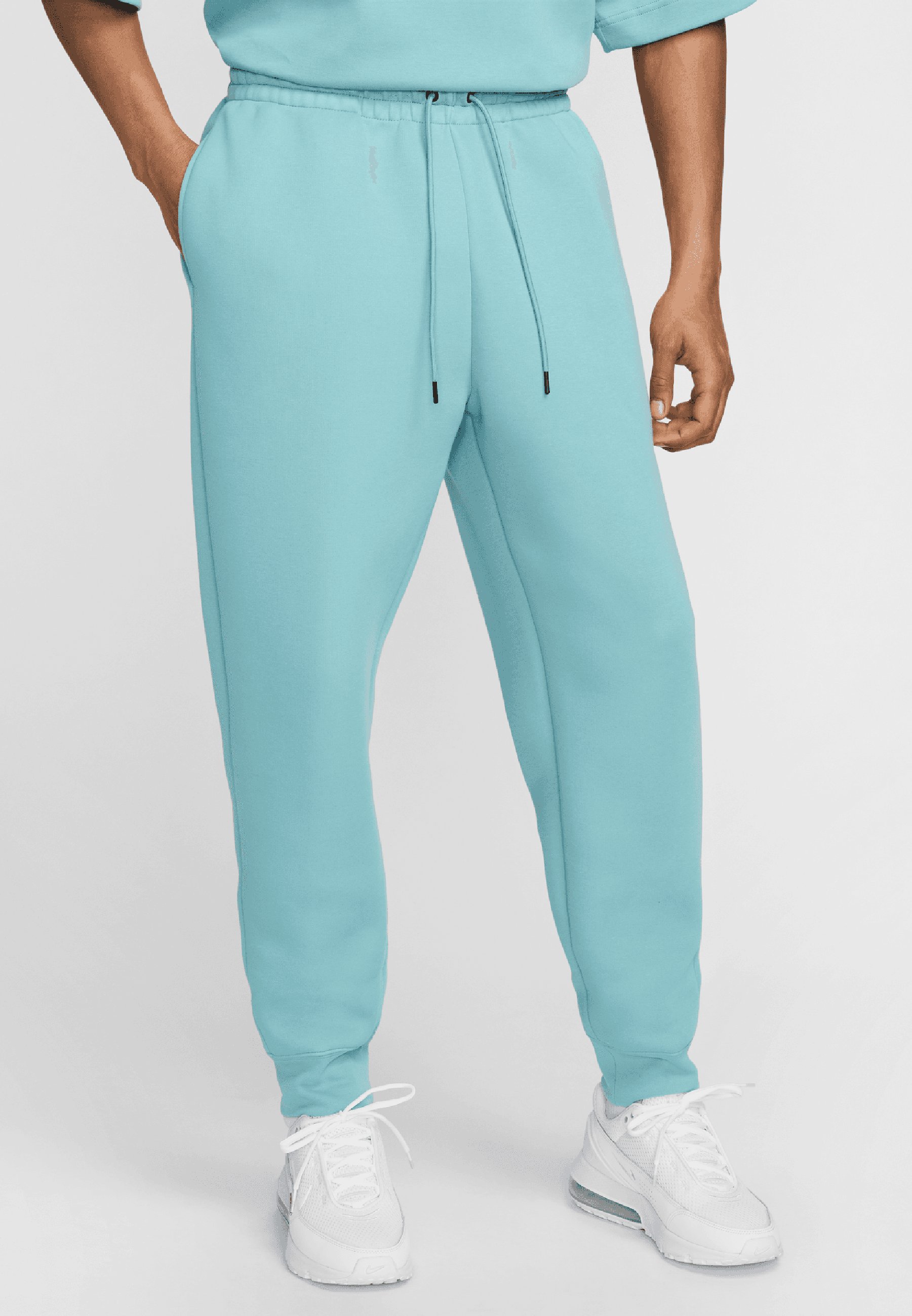 pantalon jogger tch flc nike