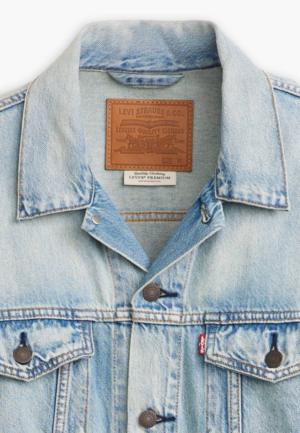 RELAXED FIT TRUCKER JACKET - Denim jacket - a bright light2