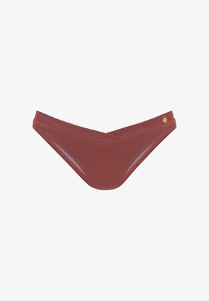 Bas de bikini dans une teinte terracotta, présentant un design en V, des bords sans couture et un minimum de coutures visibles ; comprend un accent de logo doré.