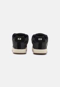 Globe TILT - Sapatilhas de skate - black