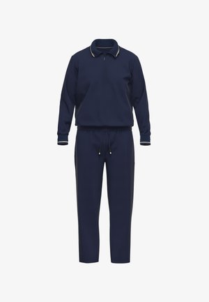 Marineblauer Trainingsanzug mit einer Reißverschlussjacke mit geripptem Kragen und kontrastrierenden Besätzen, kombiniert mit elastischen Hosen mit Gummizug und seitlichen Taschen.