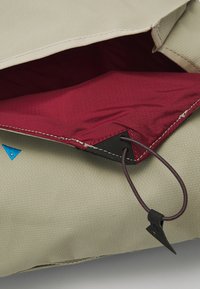 Klättermusen GAUT MESSENGER BAG UNISEX - Sportska torba - silver green