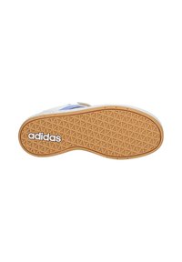 Suola della sneaker in crema e gomma naturale con un motivo di grip testurizzato. Presenta un logo bianco con marchio. Il design della tomaia include accenti blu.