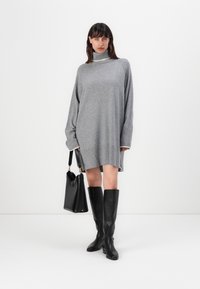 Pinko FOGO  - Abito in maglia - grigio monumento