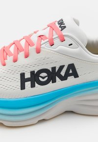 HOKA BONDI 8 - Chaussures de running sur route - blanc de blanc/swim day
