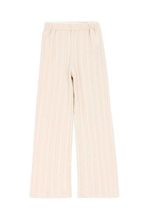 - Spodnie materiałowe