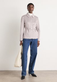 Marc Cain Lichte jas - light desert taupe