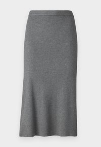 Grå ribbad stickad kjol med en figurnära midja som vidgar sig något mot botten. Mjuk textur med vertikala ränder och inga synliga knäppningar.