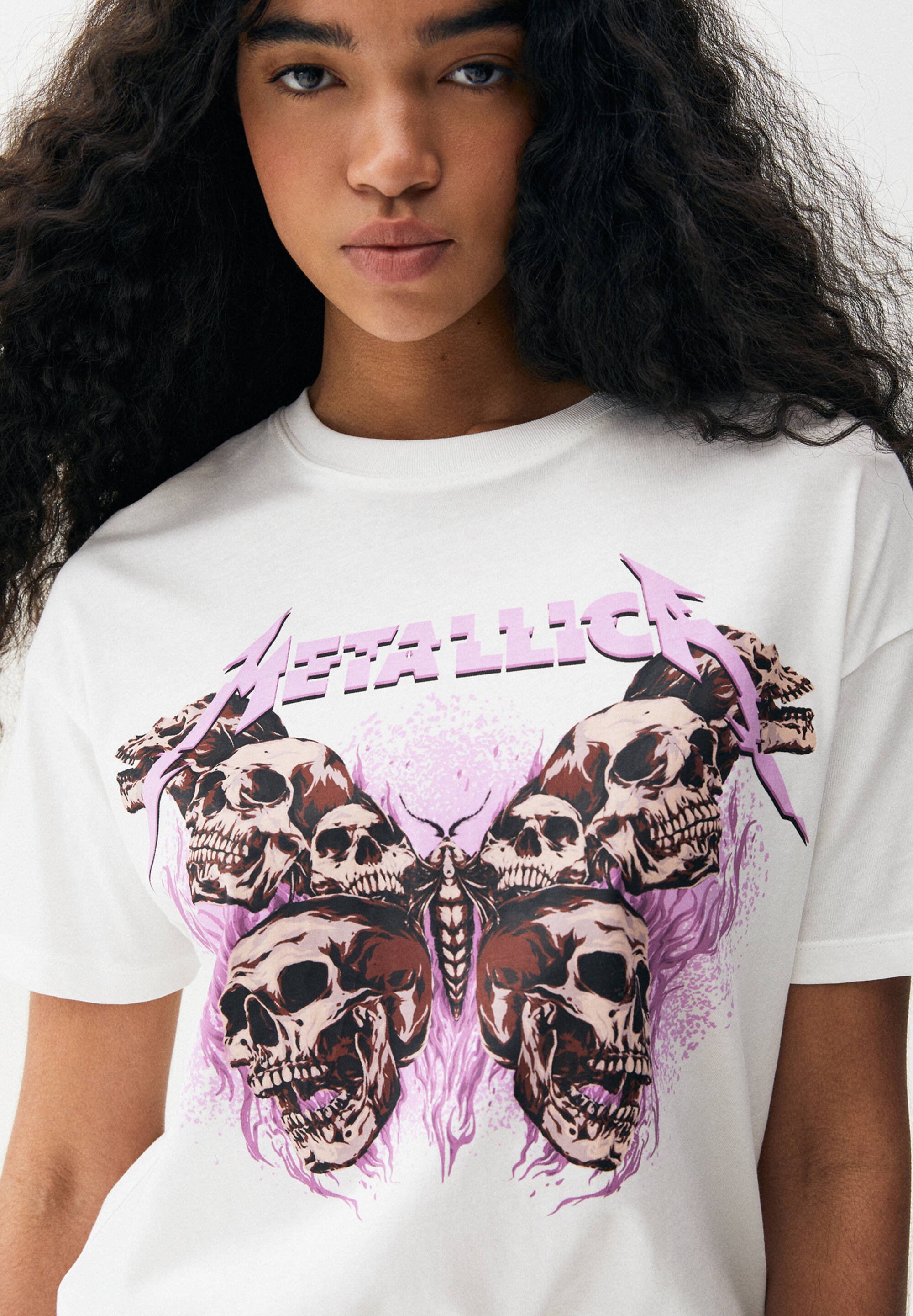 pull and bear metallica shirt