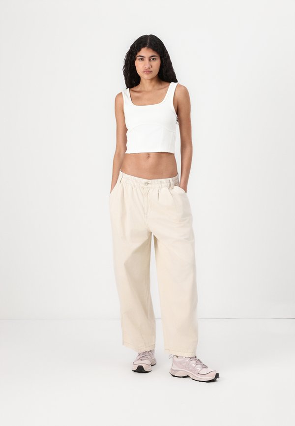 CROP LIFESTYLE TANK - Top - sail2