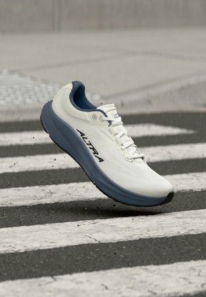 Altra, TORIN 9 - Chaussures de running sur route - white/black/flint stone