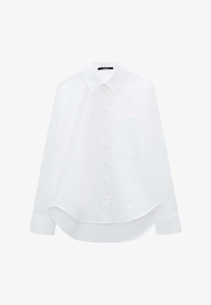 Camicia bianca con colletto a punta, maniche lunghe, bottoni frontali, taschino sul petto, orlo curvo, realizzata in tessuto morbido. Dettaglio logo discreto.