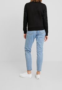 Urban Classics Felpa con zip - black