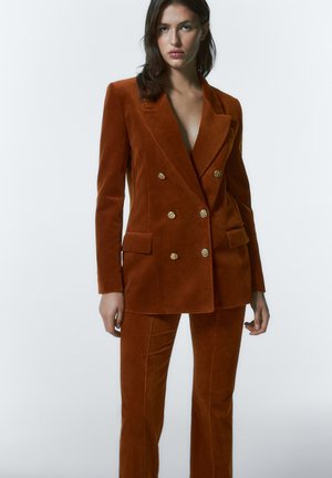 Blazer - brown