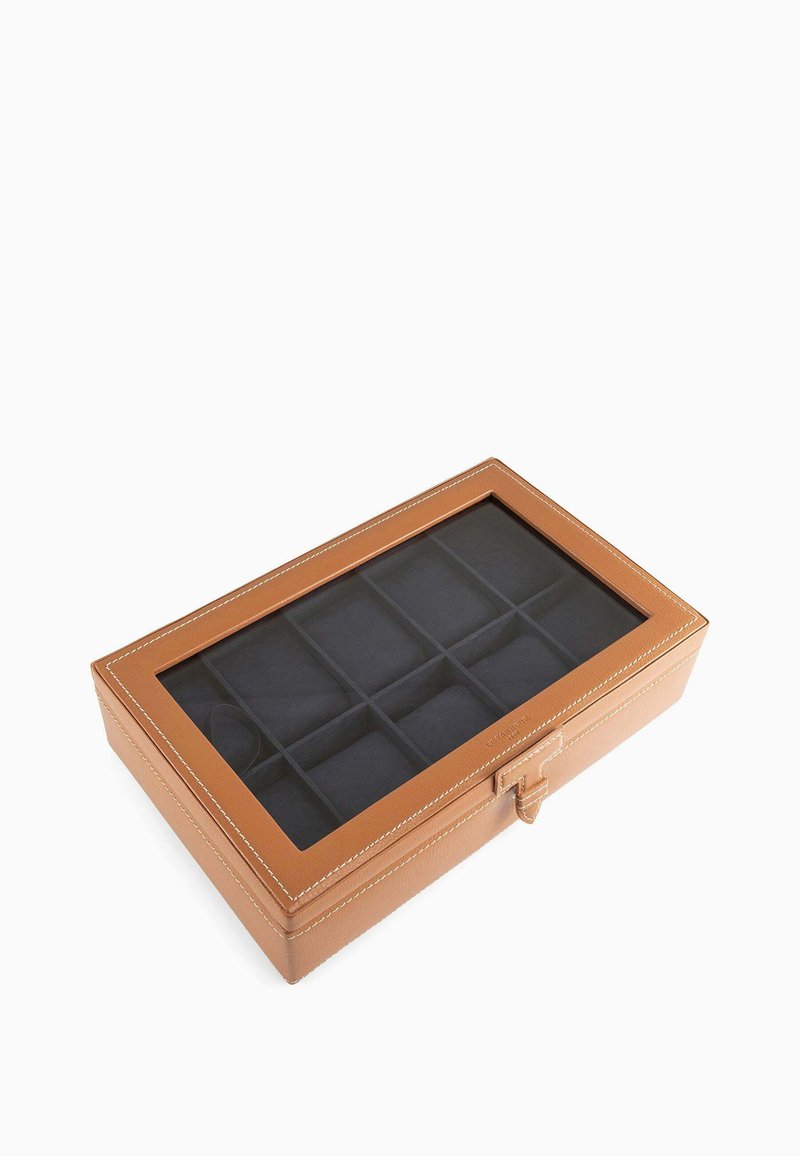 Scatola di stoccaggio in pelle marrone con coperchio in vetro, suddivisa in nove sezioni, con cuciture eleganti e un interno testurizzato.