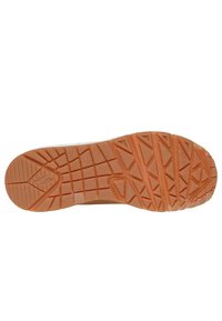 Skechers STAND - Zapatillas altas - cognac