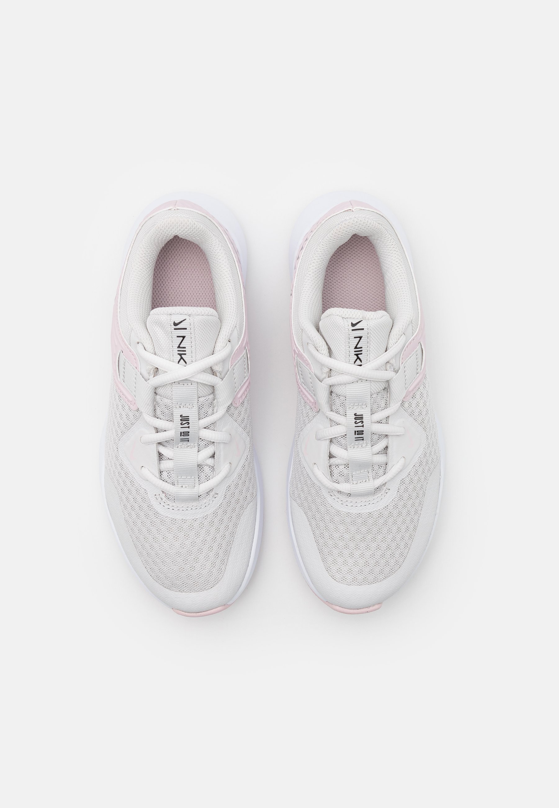 Nike Performance W MC TRAINER - Chaussures fitness - platinum tint/metallic  silver/argenté - ZALANDO.FR