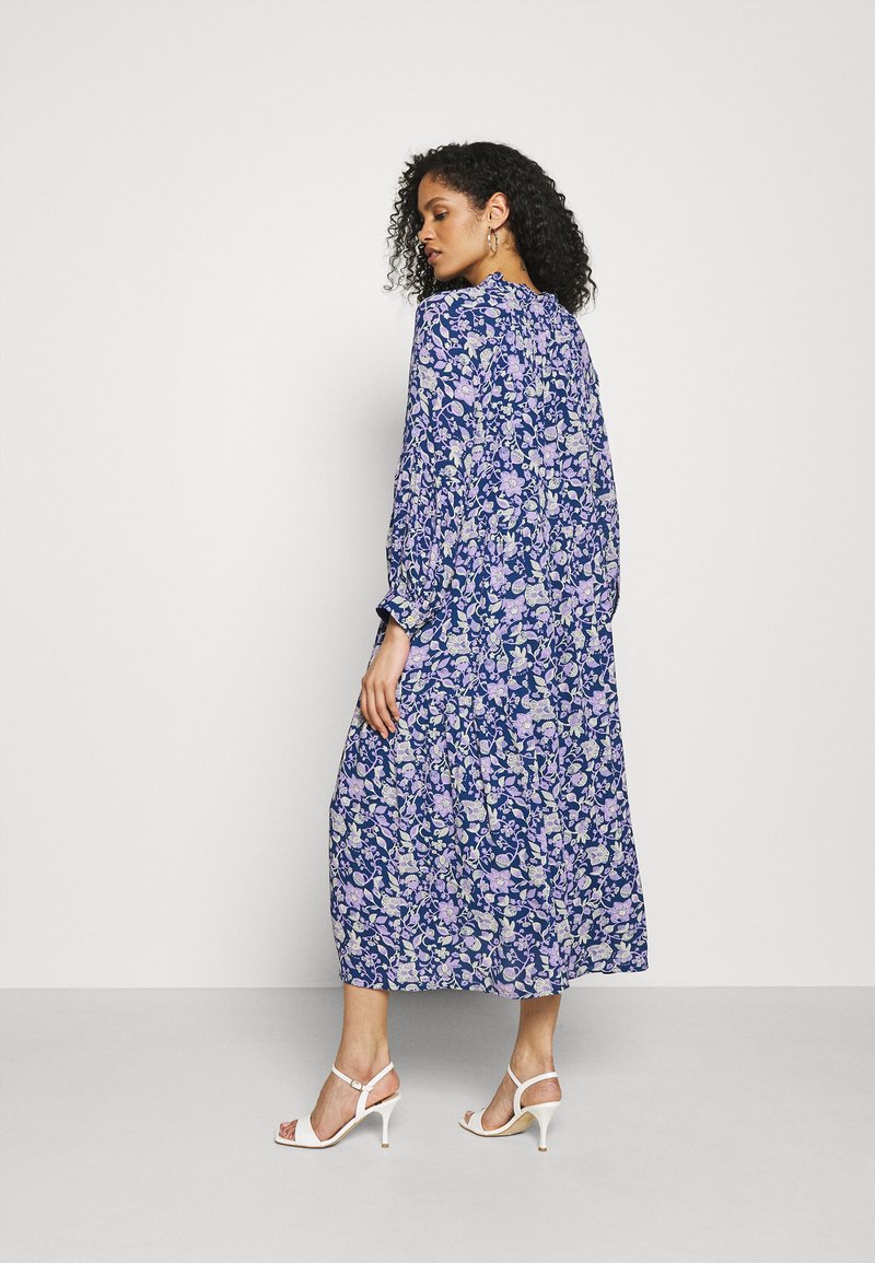 Vestido Largo En Crepé Georgette Floral Vestido Largo En Crepé Georgette Floral
