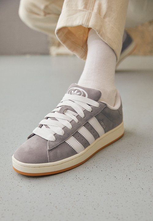 zalando sneaker release dam