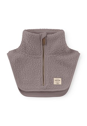 Fleece halsvarmer i blød taupe med en kvart-lynlås, tekstureret overflade og et logo-patch på forsiden.
