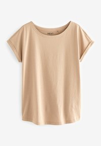 Camiseta de manga corta beige hecha de algodón suave, con cuello redondo y un corte relajado. Textura lisa con mangas enrolladas.