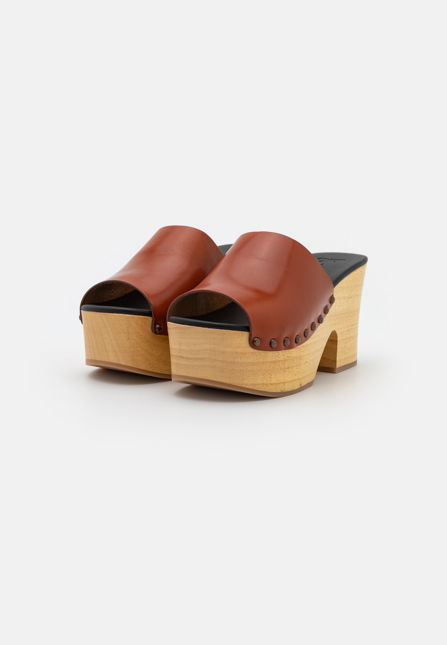 Comprar Zueco plataforma ante nude Weekend online
