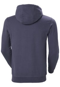 Sudadera azul marino hecha de una tela suave, con una capucha espaciosa, mangas largas y un diseño simple sin estampados ni acentos visibles.