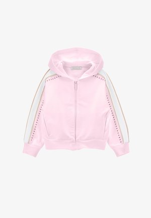 Sudadera rosa con cremallera y capucha, con rayas blancas y beige a lo largo de las mangas y detalles con tachuelas en la parte delantera y los hombros.