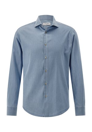 Hellblaues langärmeliges Hemd mit Knöpfen, weitem Kragen und einem Brustetikett mit der Aufschrift Carl Gross.