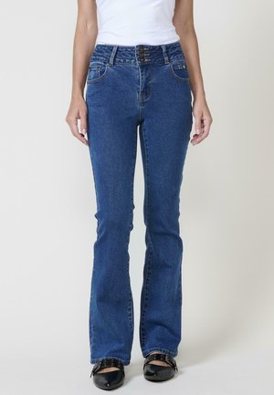 ELÁSTICO DOBLE PUSH - Bootcut jeans - blue denim