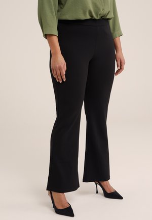 WE Fashion CURVE - Tygbyxor - black