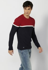 Koroshi Pulover - rojo red