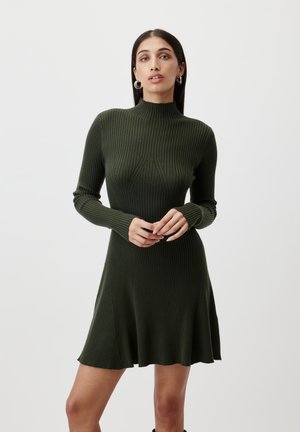 HAVEN DRESS - Strikkjoler - dunkelgrün