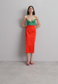 Sara Battaglia TUBINO SKIRT - Falda de tubo - aperol