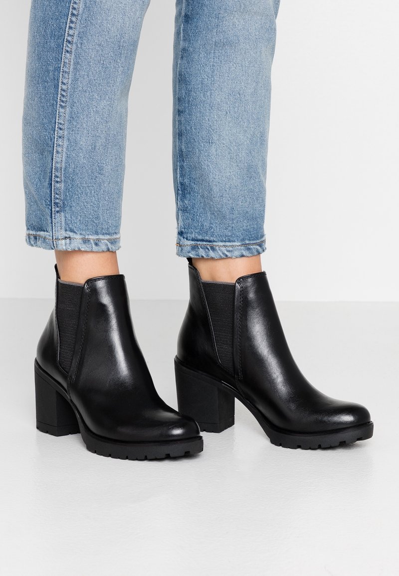 Marco Tozzi Botines bajos - black
